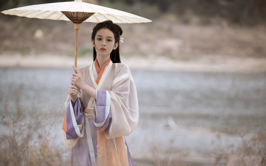 张哲通《小娘惹之翡翠山》网播成绩亮眼  月娘养子黄祖业角色获好评